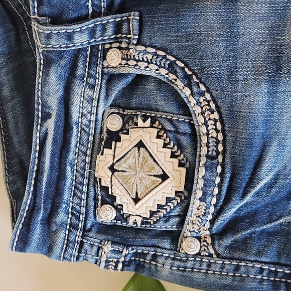 Grace Medium Wash Jeans embroidery Bling Pockets - Picture 10 of 14